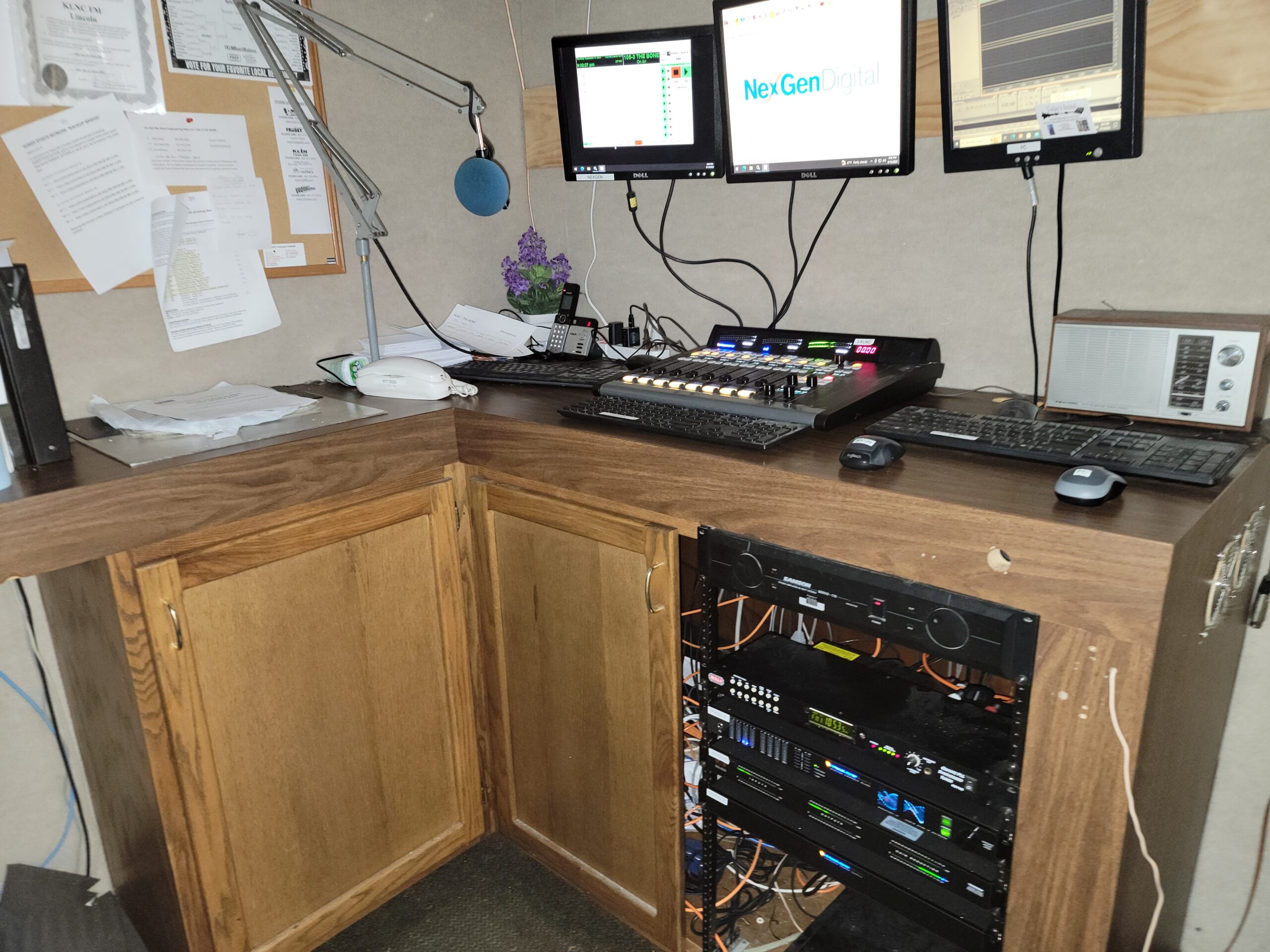 KLNC 105.3